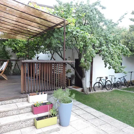 Apartment Music, Garden And Free Parking